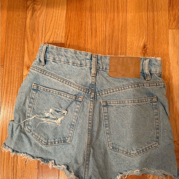 Light Blue Distressed Denim Shorts - Picture 4 of 4